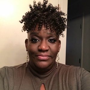 Meet your Posher, Le Etta